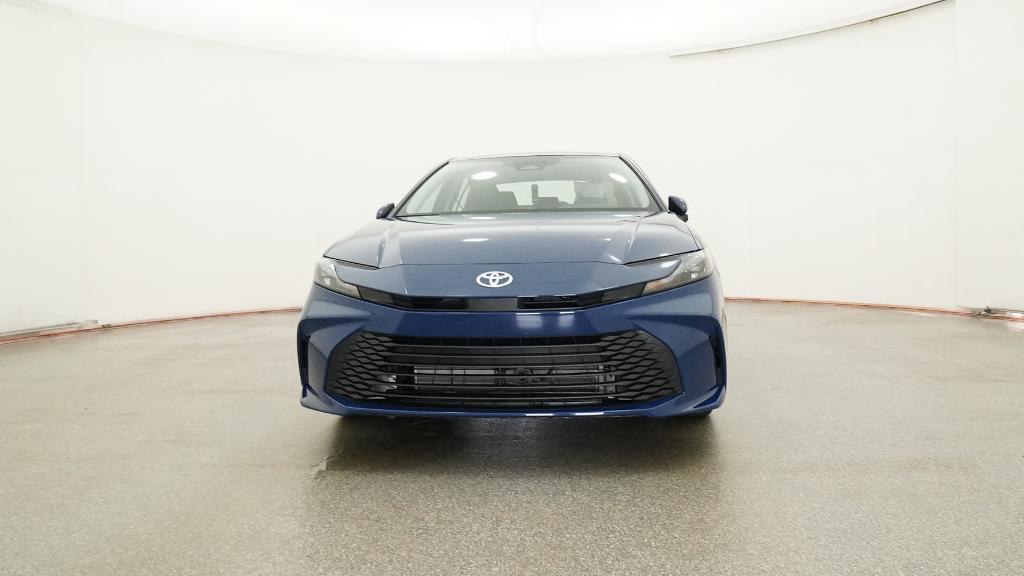 2025 Toyota Camry LE photo 3