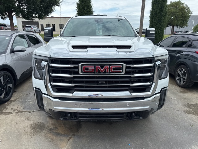 Used 2025 White GMC SLT image 2