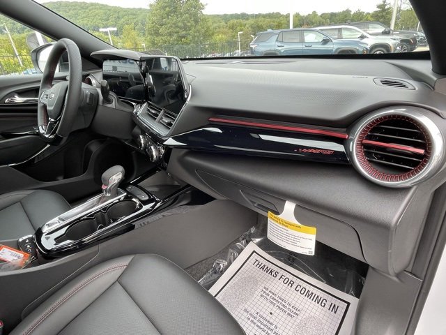 2025 Chevrolet Trax photo 27