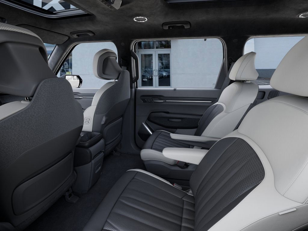 2026 Kia EV9 GT-Line photo 16
