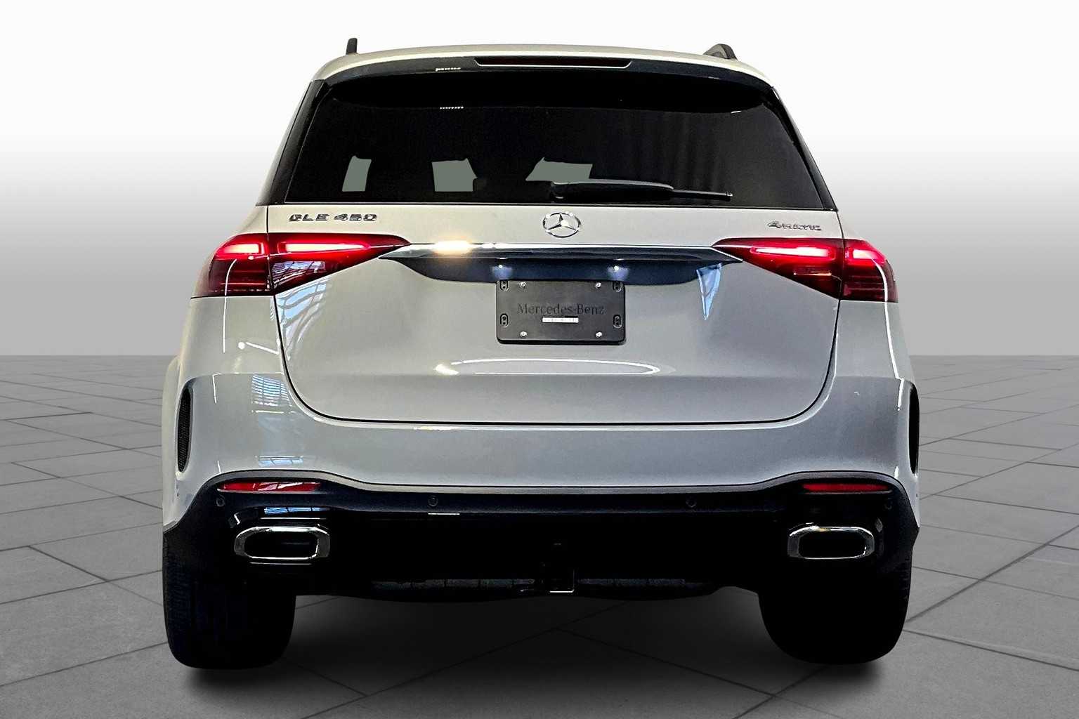 2026 Mercedes Benz GLE 450 4MATIC photo 2