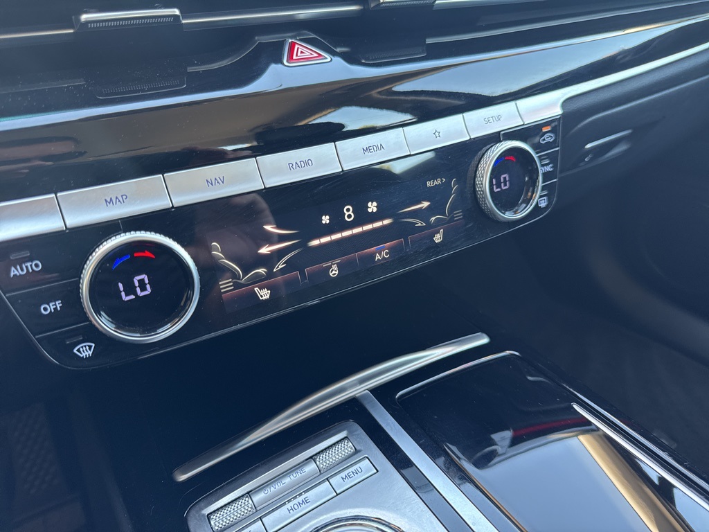 2024 Genesis G80 2.5T photo 18