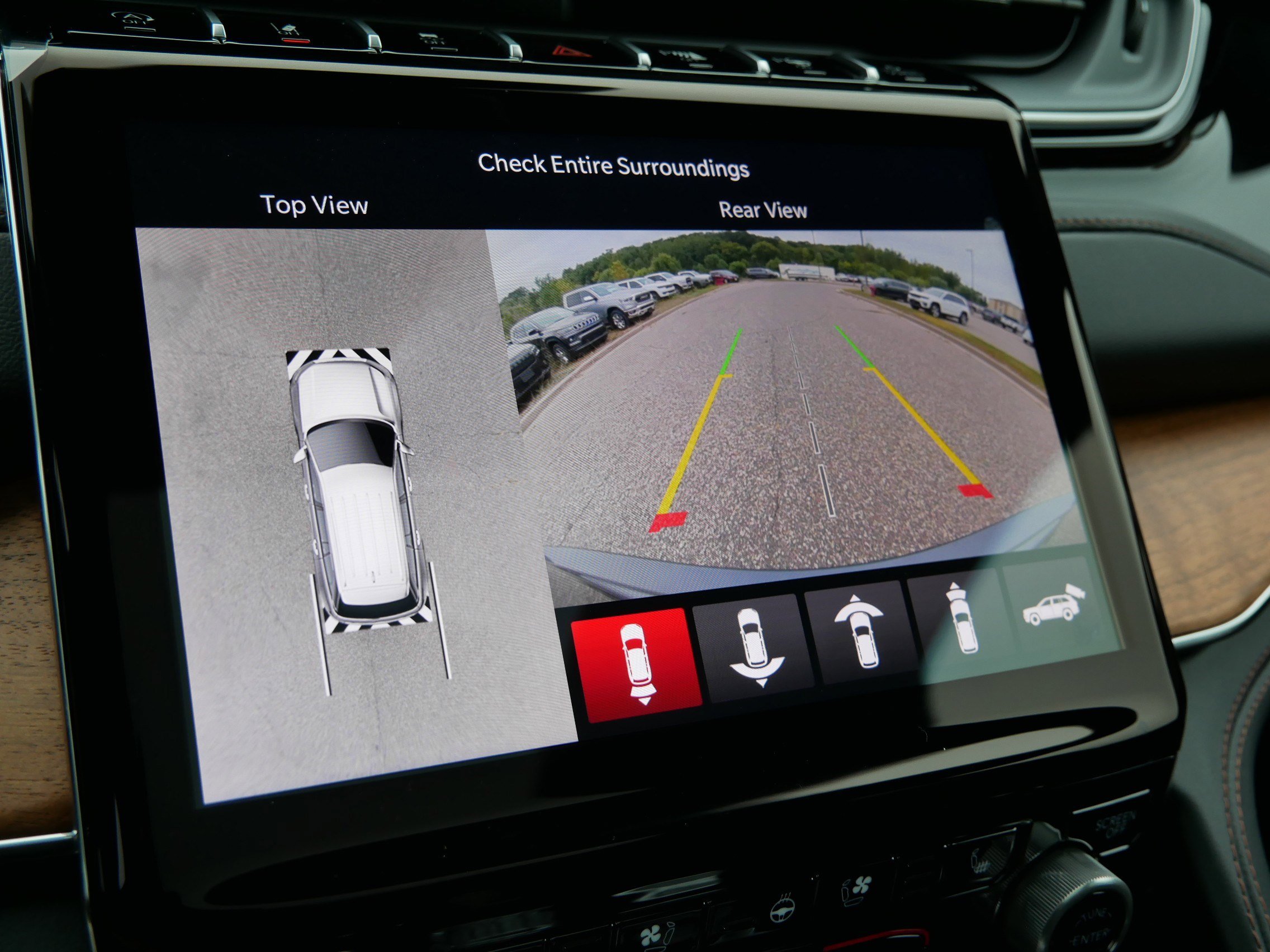 2025 Jeep Grand Cherokee Summit Reserve photo 16