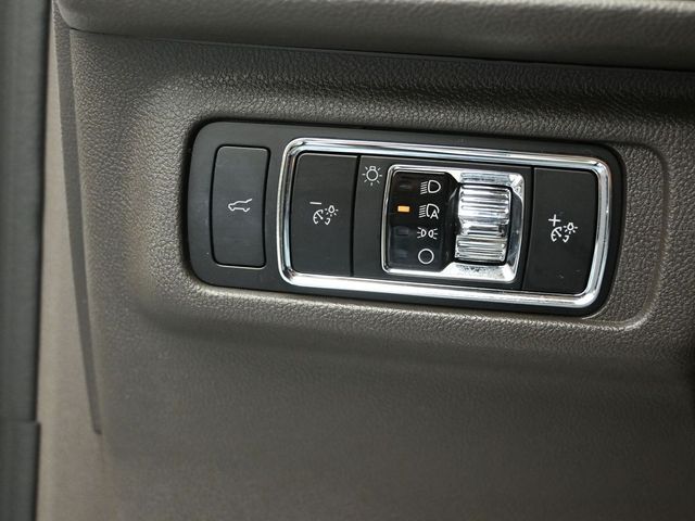 2023 LINCOLN CORSAIR - Image 11