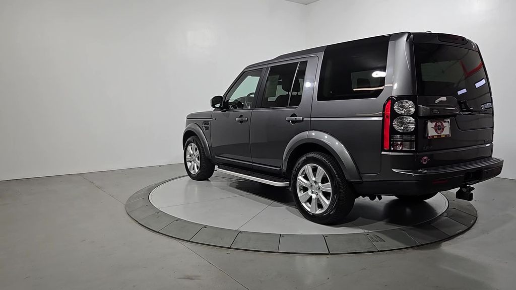 2016 Land Rover LR4 HSE photo 3