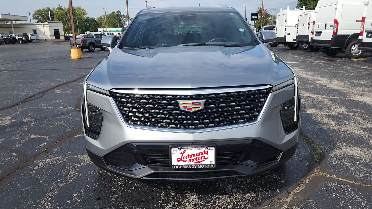 2024 Cadillac XT4 Premium Luxury photo 2