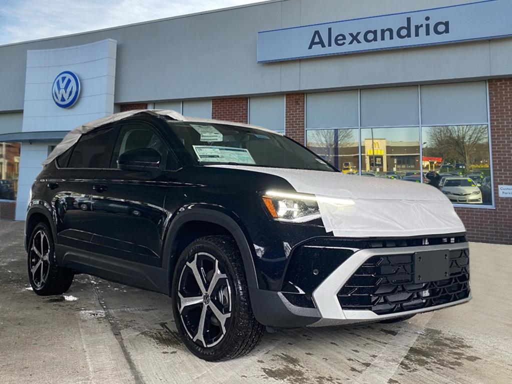 2025 Volkswagen Taos SEL's photo