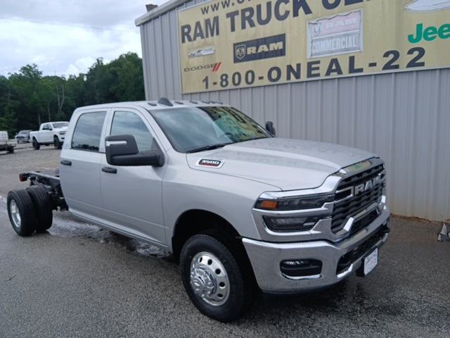 2026 RAM Ram 3500 Chassis Cab Tradesman's photo