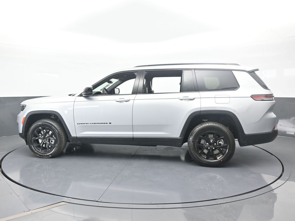 2025 Jeep Grand Cherokee Altitude X photo 2
