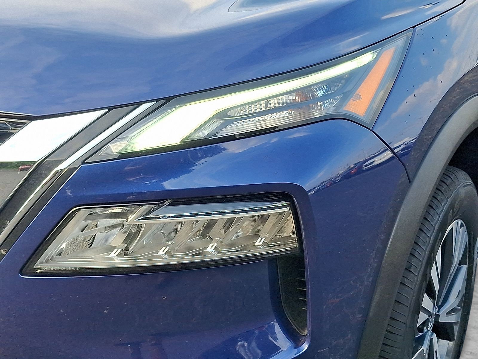 2023 Nissan Rogue SV photo 8