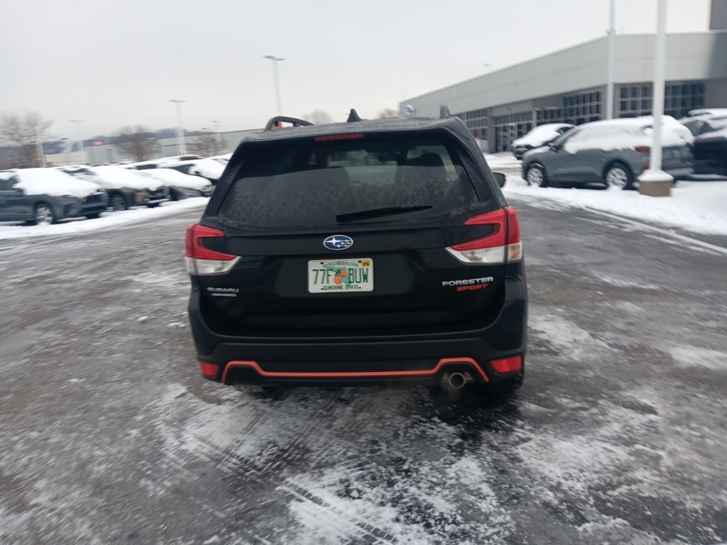 2024 Subaru Forester Sport photo 2