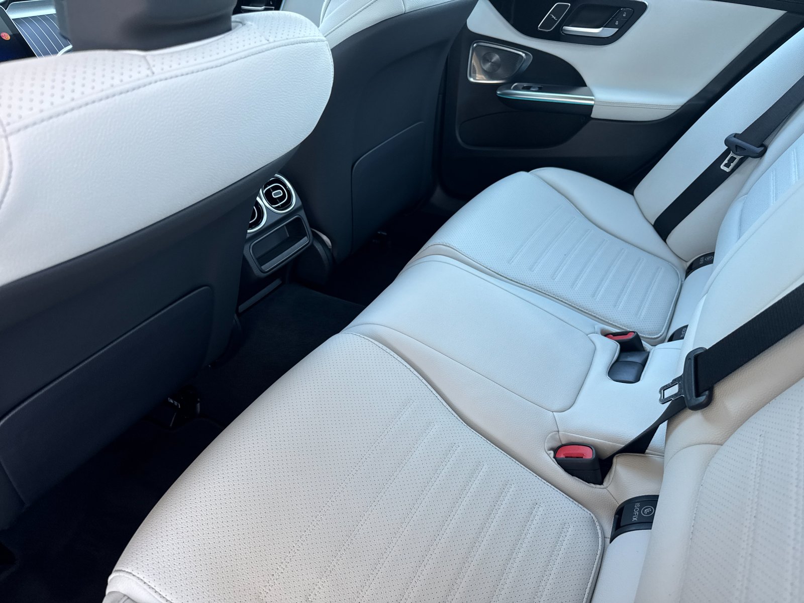 2025 Mercedes Benz C 300 photo 14