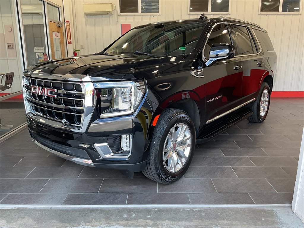 2022 GMC Yukon SLT's photo