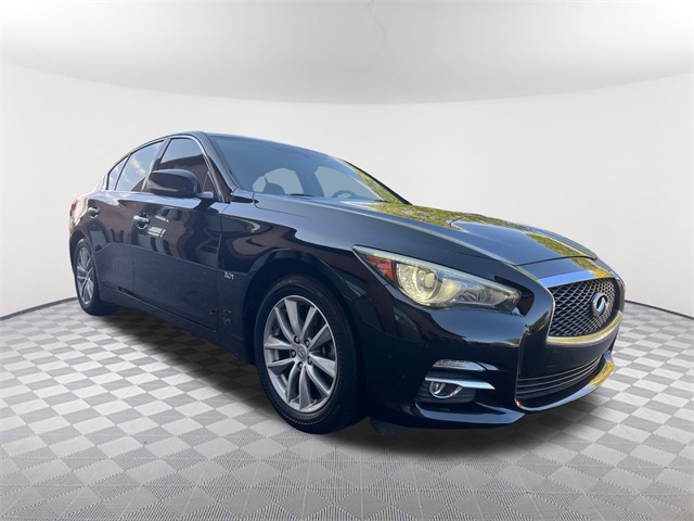 2017 Infiniti Q50 3.0t Premium photo 3