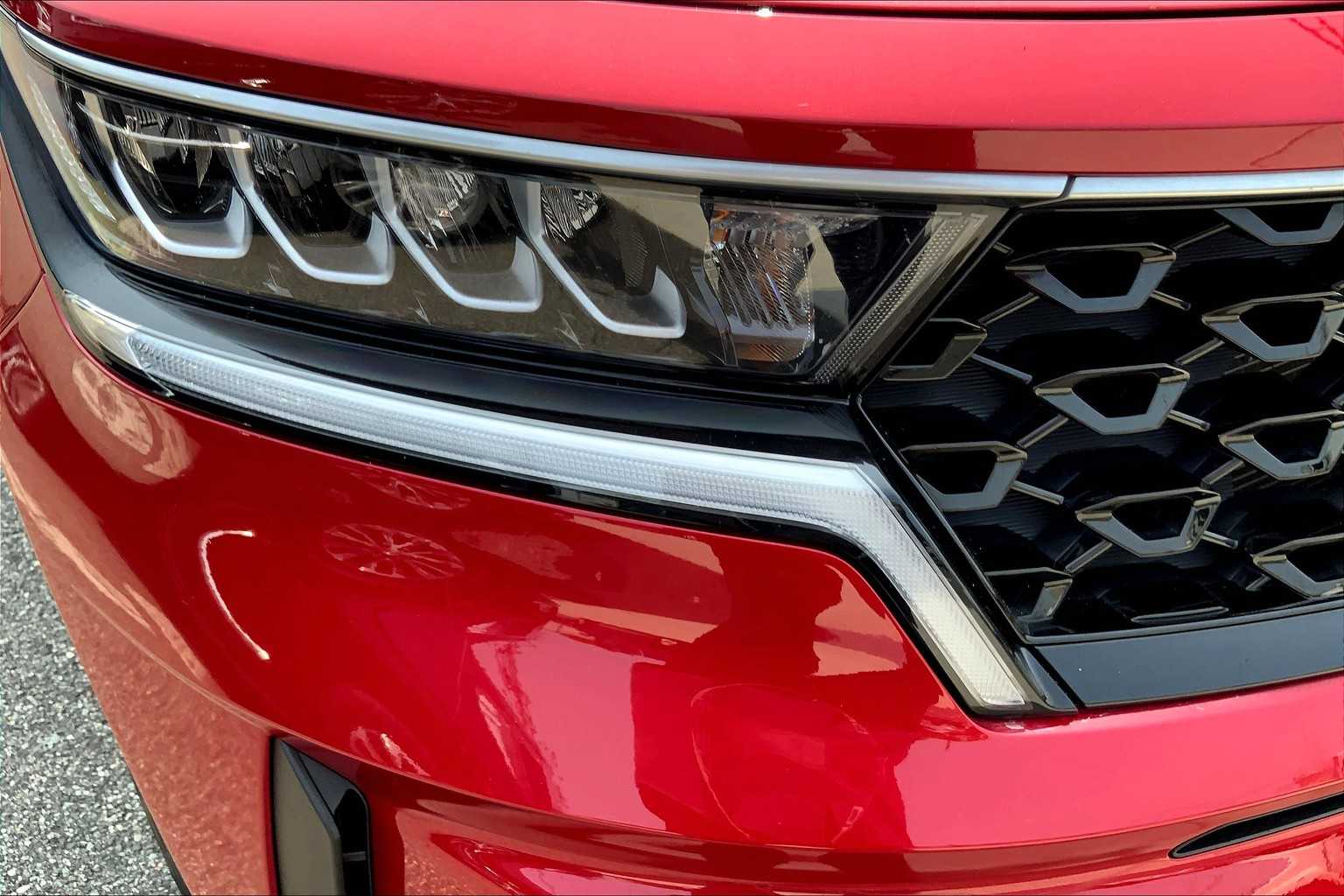 2022 Kia Sorento Hybrid S photo 25