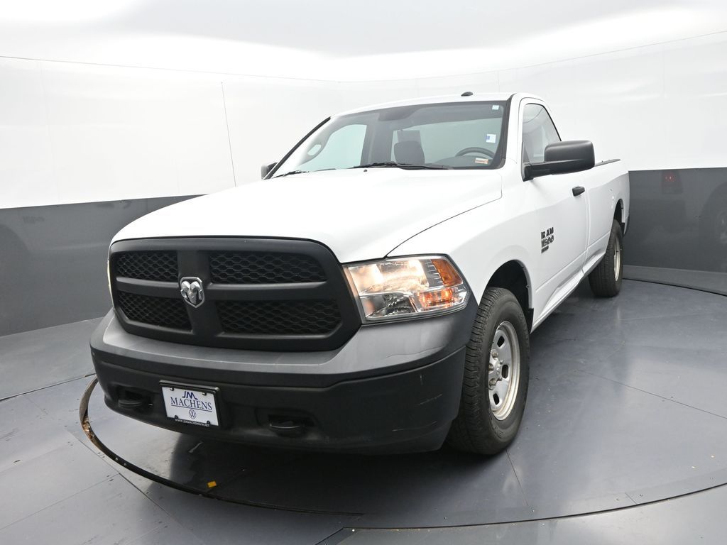 2019 Ram 1500 Classic Tradesman photo 3