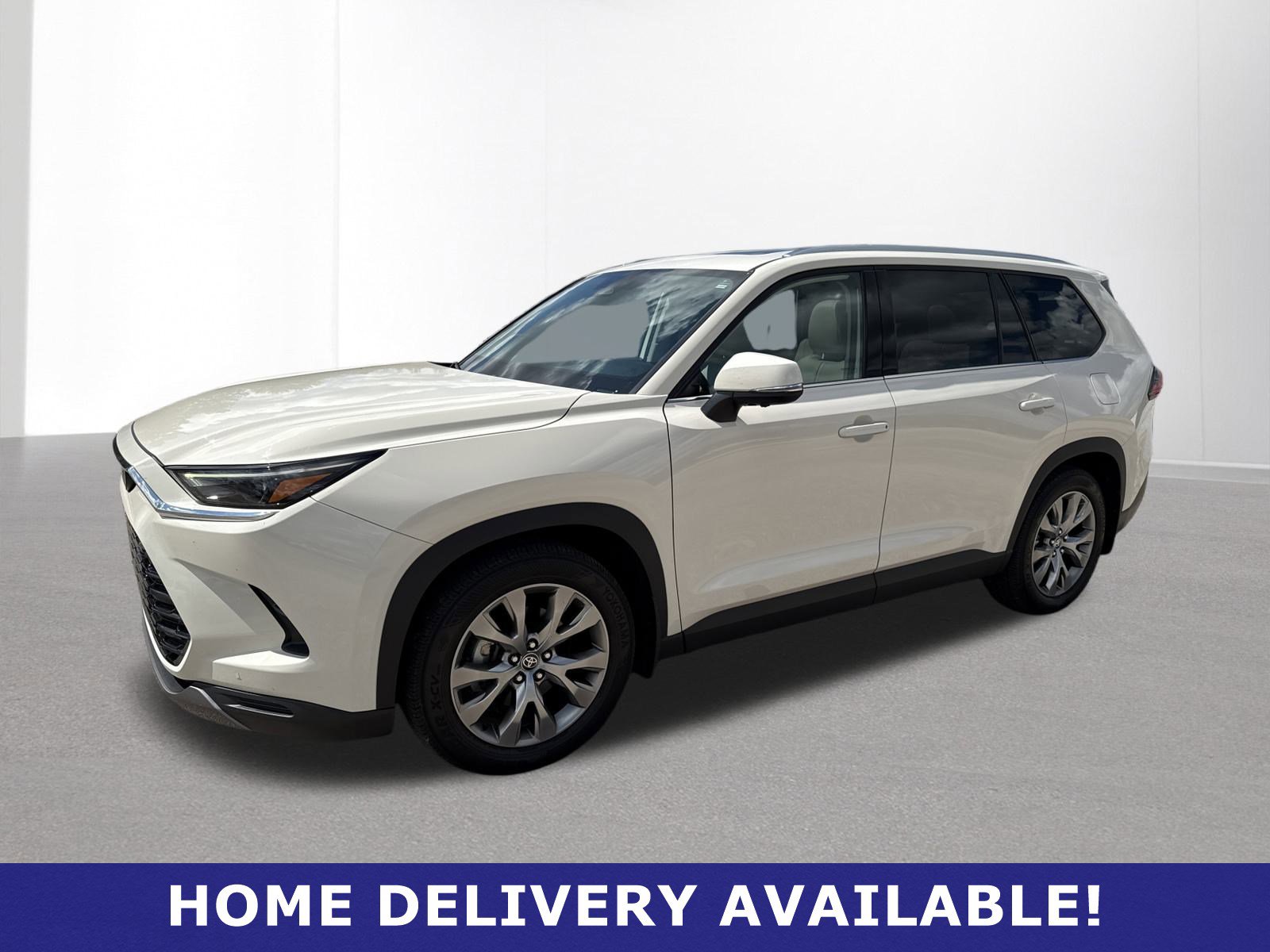 2024 Toyota Grand Highlander XLE photo 2