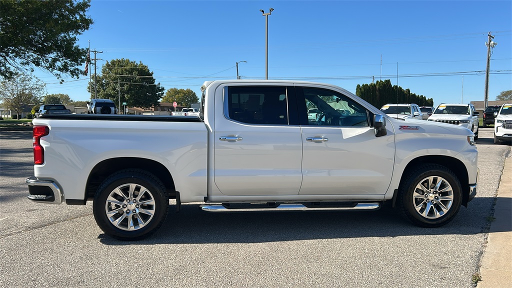 2020 Chevrolet Silverado 1500 LTZ photo 2