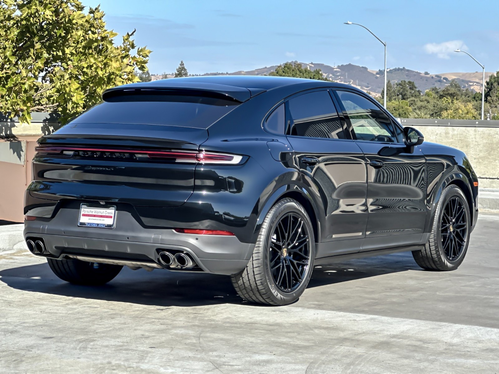 2024 Porsche Cayenne S Coupe photo 8