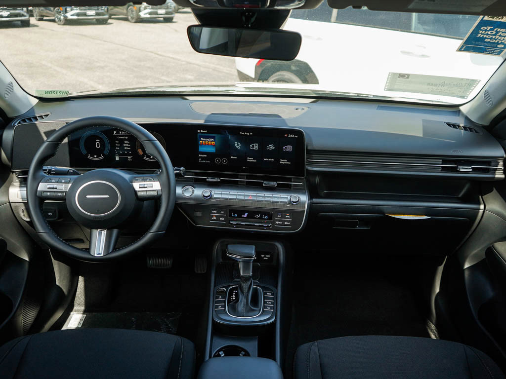 2026 Hyundai Kona SEL photo 11