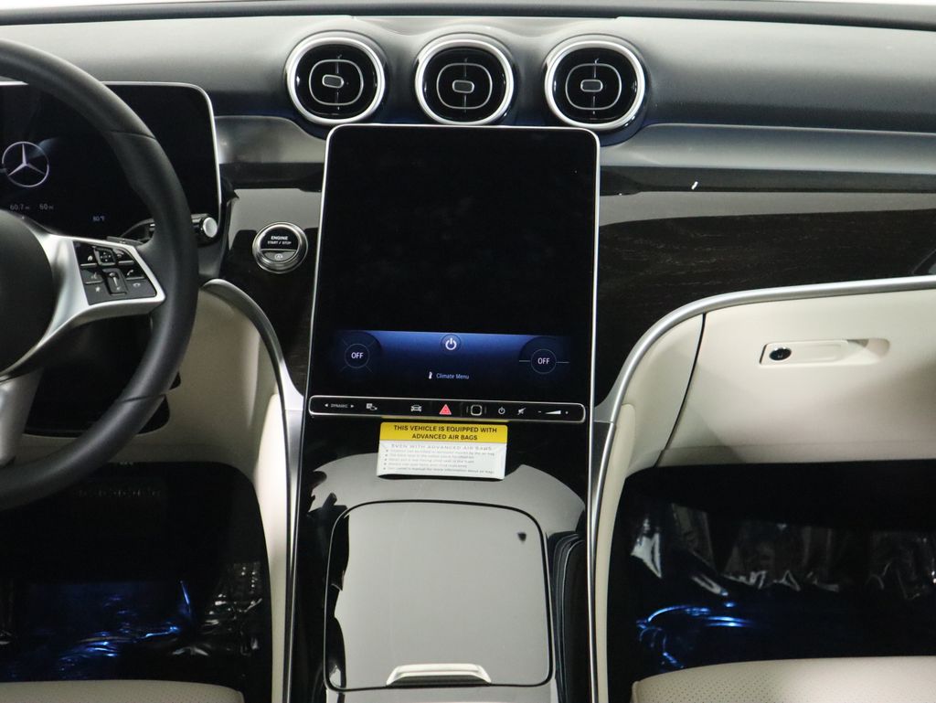 2025 Mercedes Benz GLC 300 photo 14