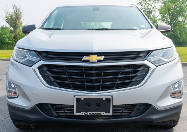 2019 Chevrolet Equinox LS photo 3