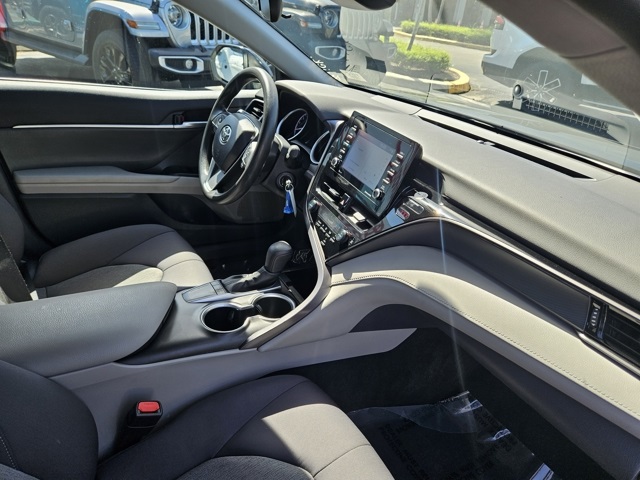 2023 Toyota Camry LE photo 20