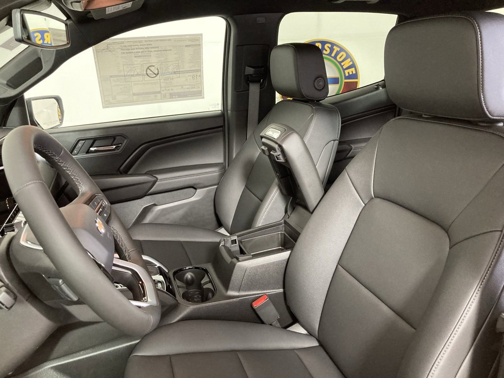 2026 Chevrolet Colorado LT photo 6