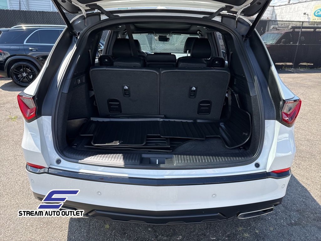 2023 Acura MDX A-Spec SH-AWD photo 10