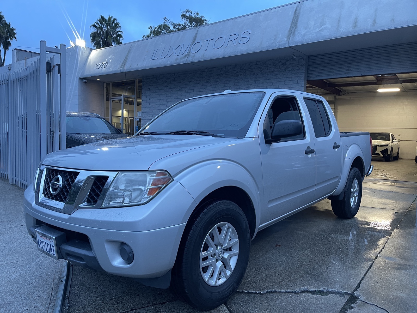 2016 Nissan Frontier SV's photo