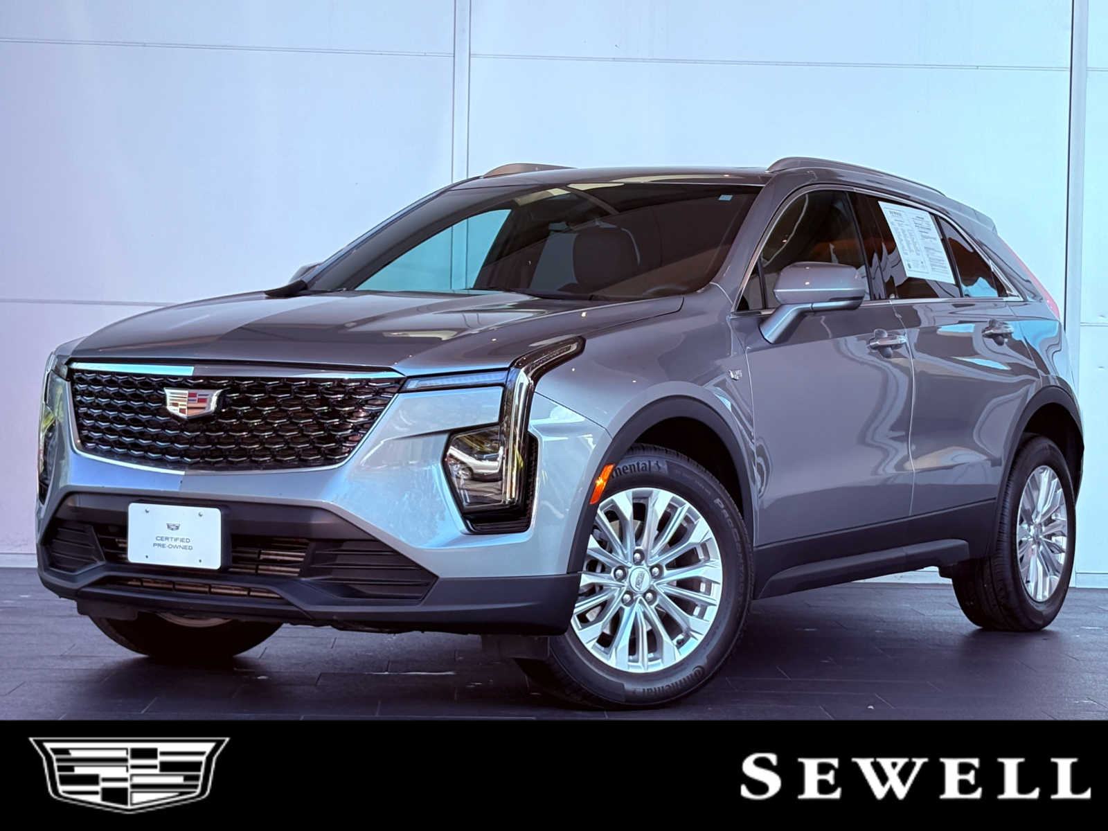 2024 Cadillac XT4 Luxury's photo