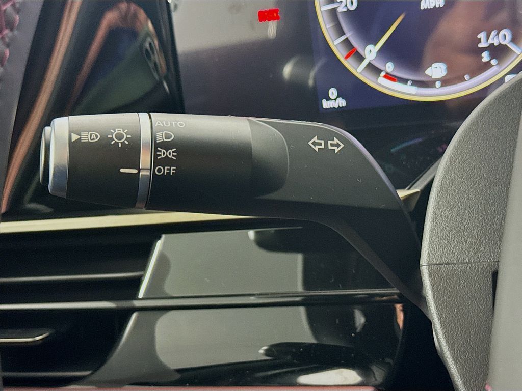 2026 Infiniti QX80 photo 9