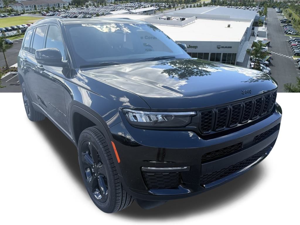 2025 Jeep Grand Cherokee Limited photo 2
