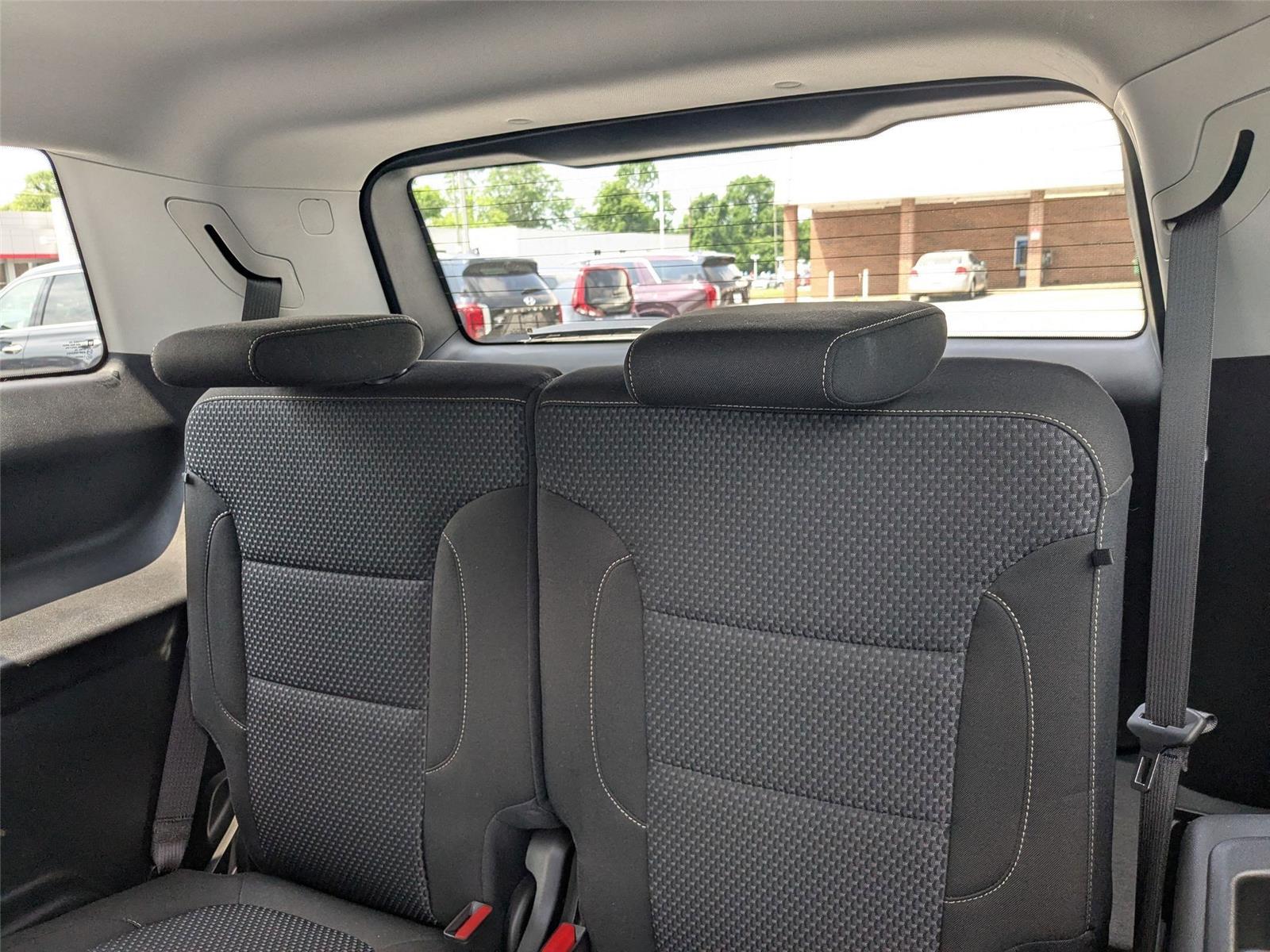 2023 Gmc Acadia SLE photo 28