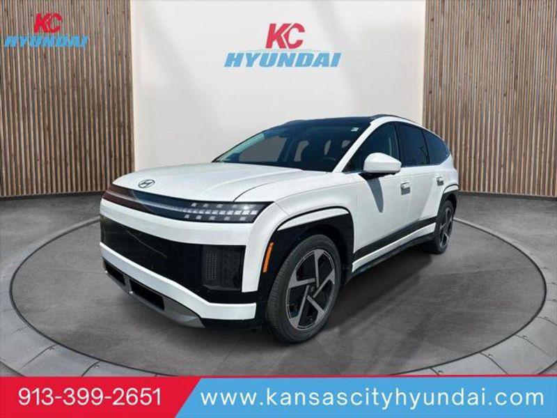 2026 Hyundai IONIQ 9 Performance Limited's photo