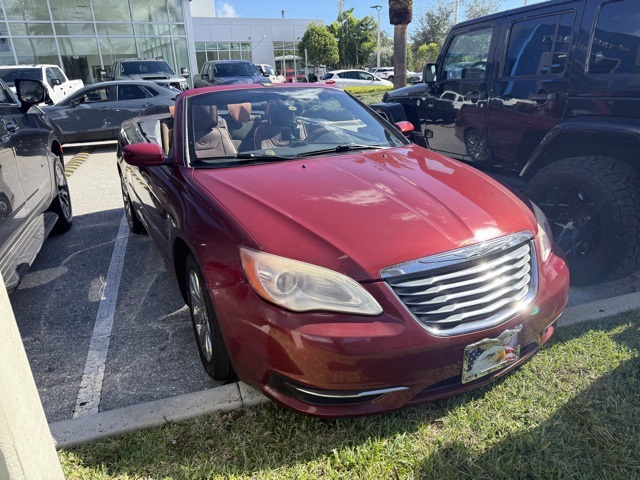 2011 Chrysler 200 Touring's photo