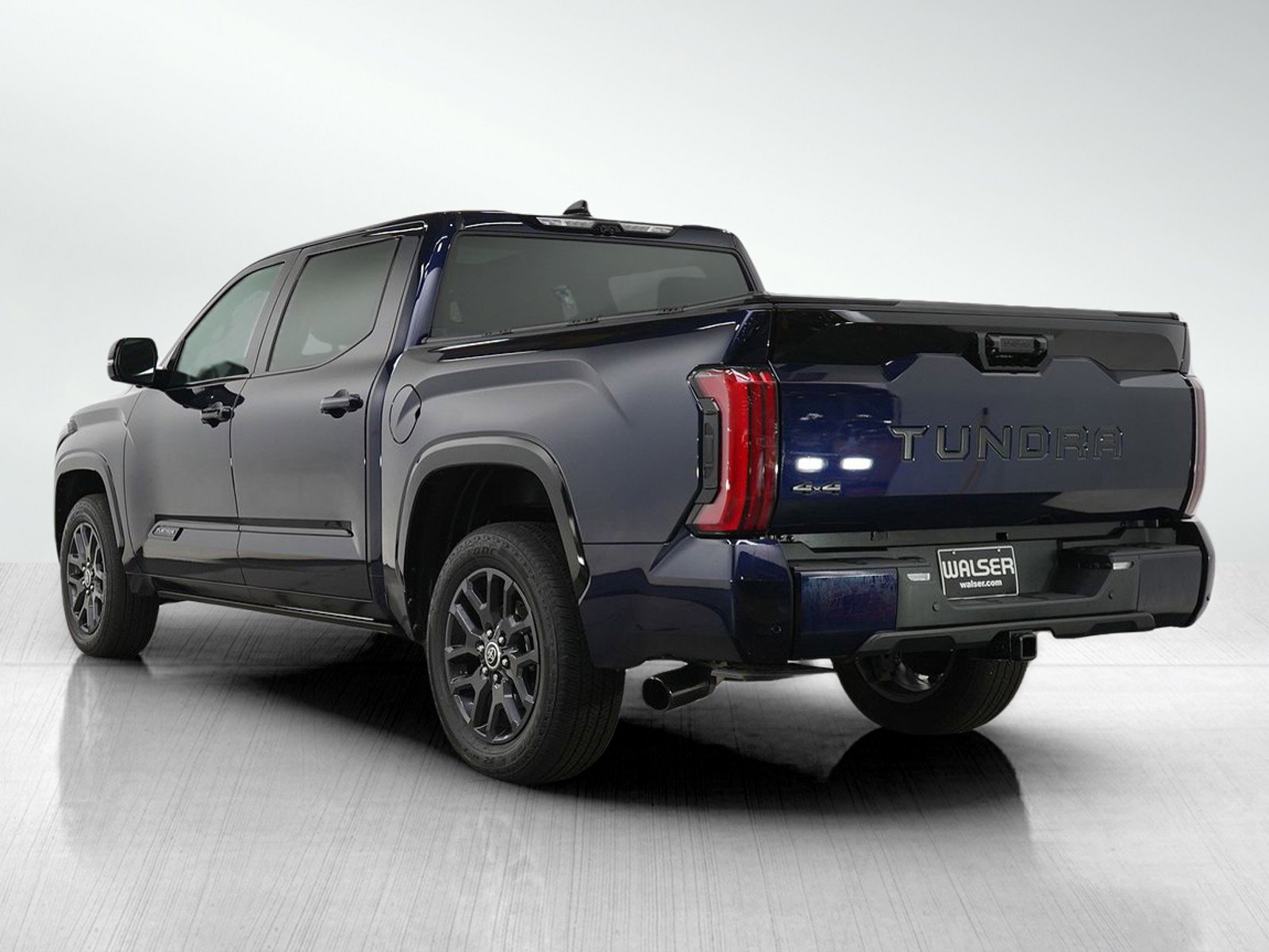 2023 Toyota Tundra Platinum photo 3
