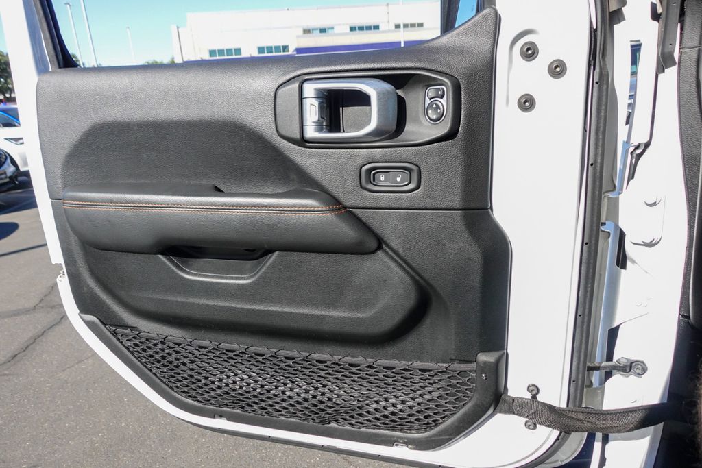 2021 Jeep Gladiator Mojave photo 26