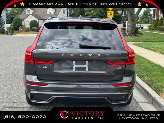 2024 Volvo XC60 B5 Core photo 3