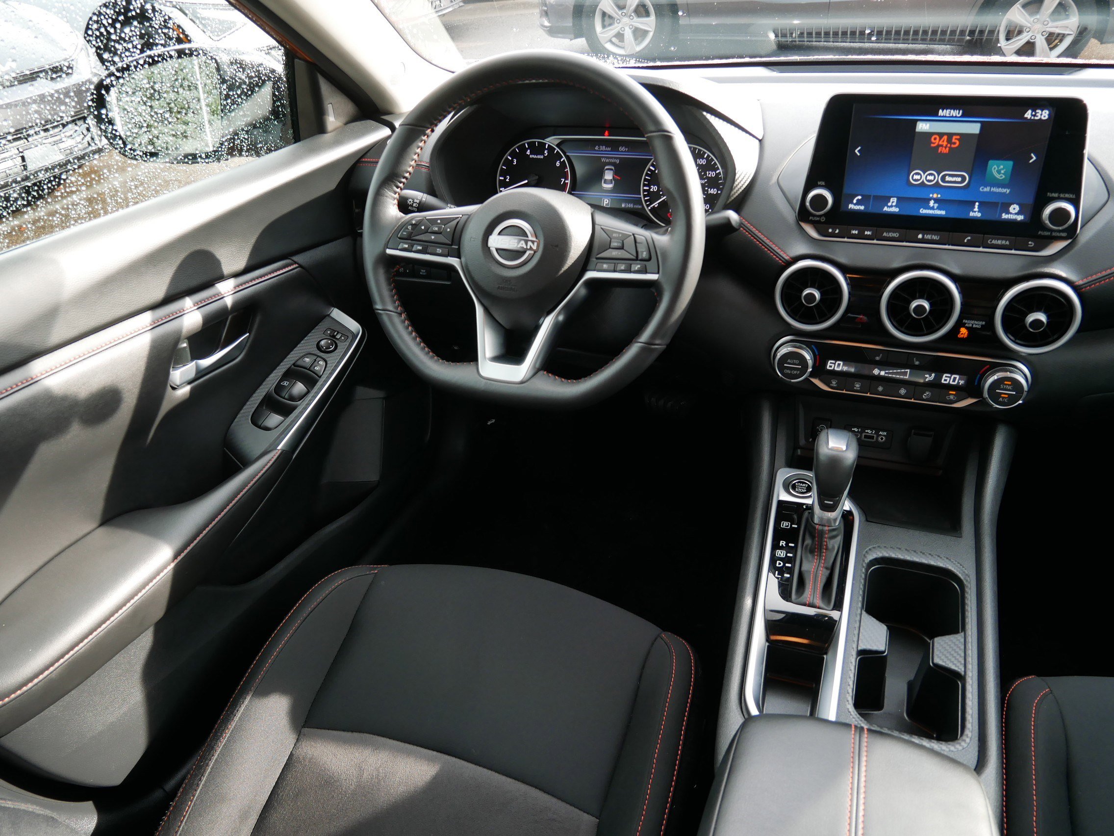 2024 Nissan Sentra SR photo 9