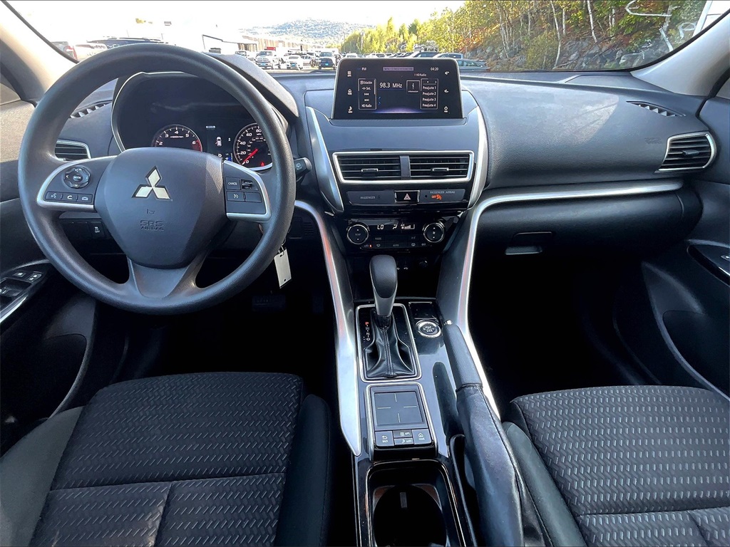 2019 Mitsubishi Eclipse Cross LE photo 19