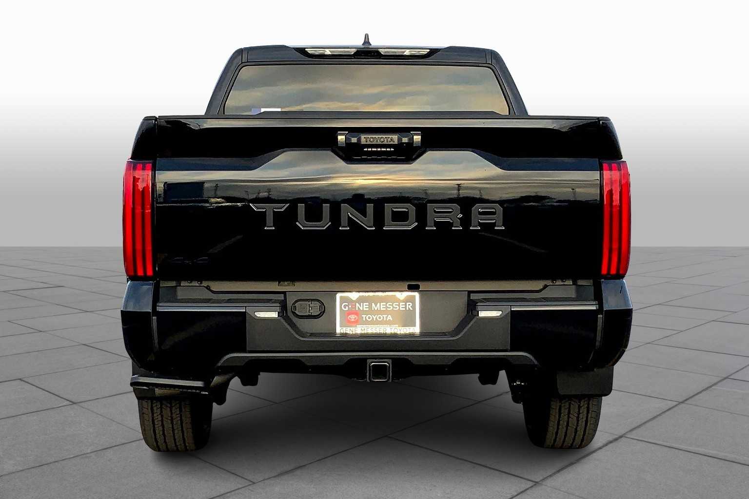 2026 Toyota Tundra SR5 CrewMax photo 4