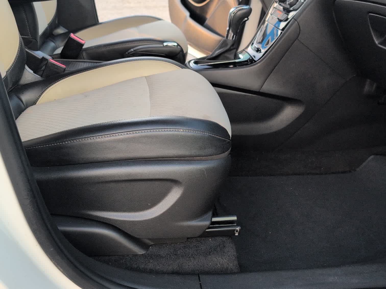 2018 Buick Encore Preferred photo 21