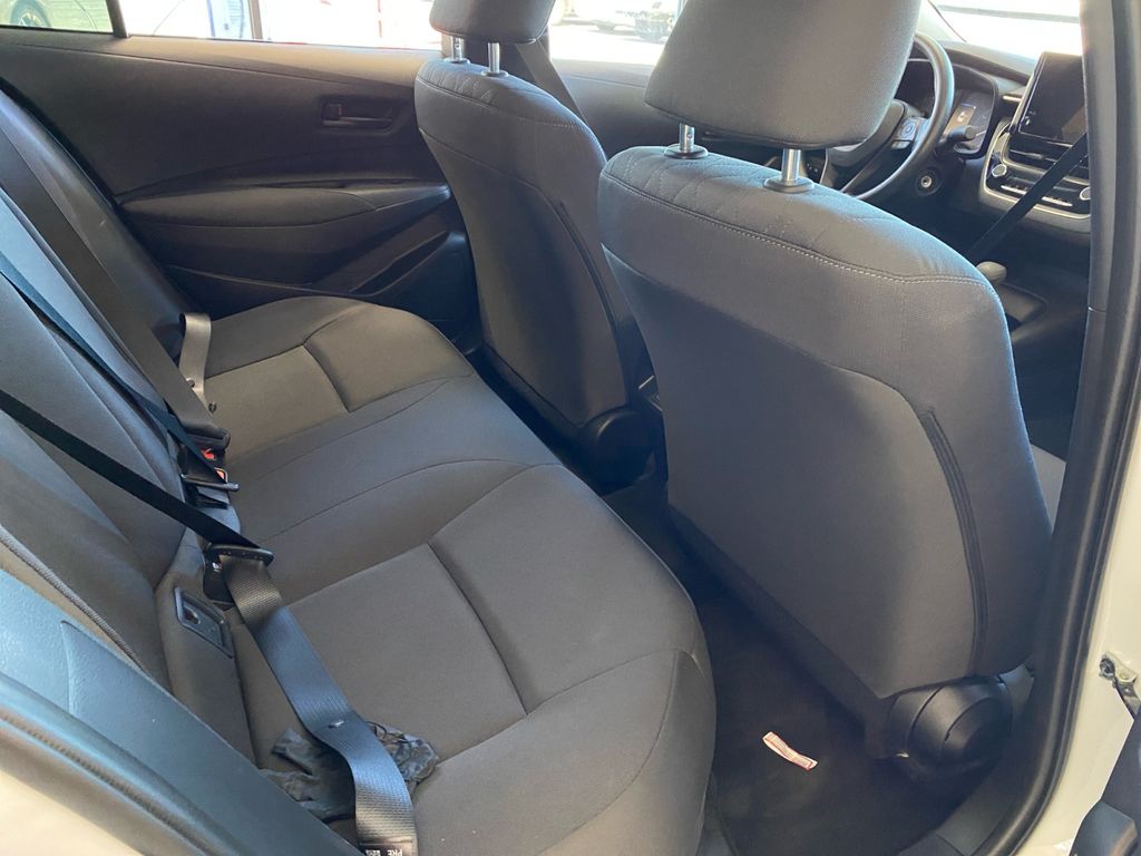 2023 Toyota Corolla LE photo 17