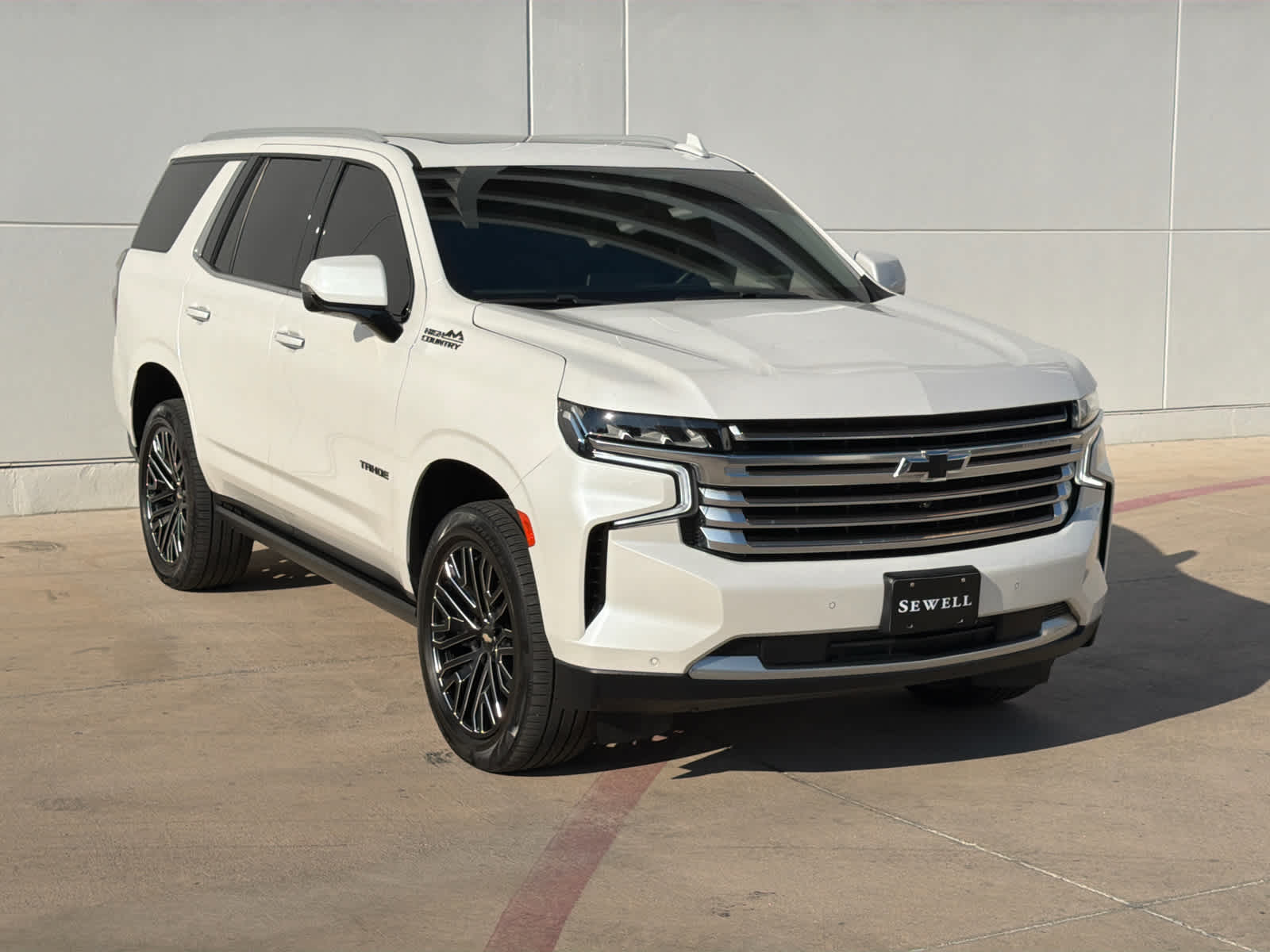 2021 Chevrolet Tahoe High Country photo 3