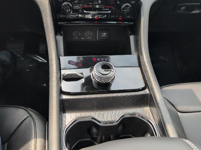 2025 Jeep Grand Cherokee Limited photo 14