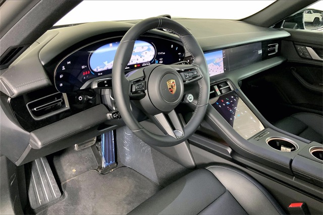 2025 Porsche Taycan 4S photo 4