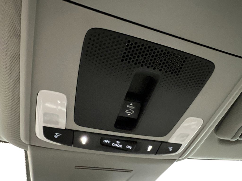 2025 Acura Integra Base photo 12
