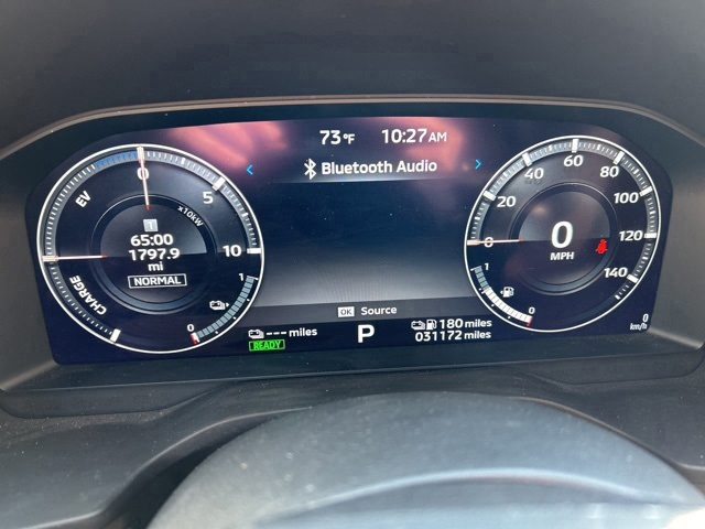 2023 Mitsubishi Outlander PHEV photo 9