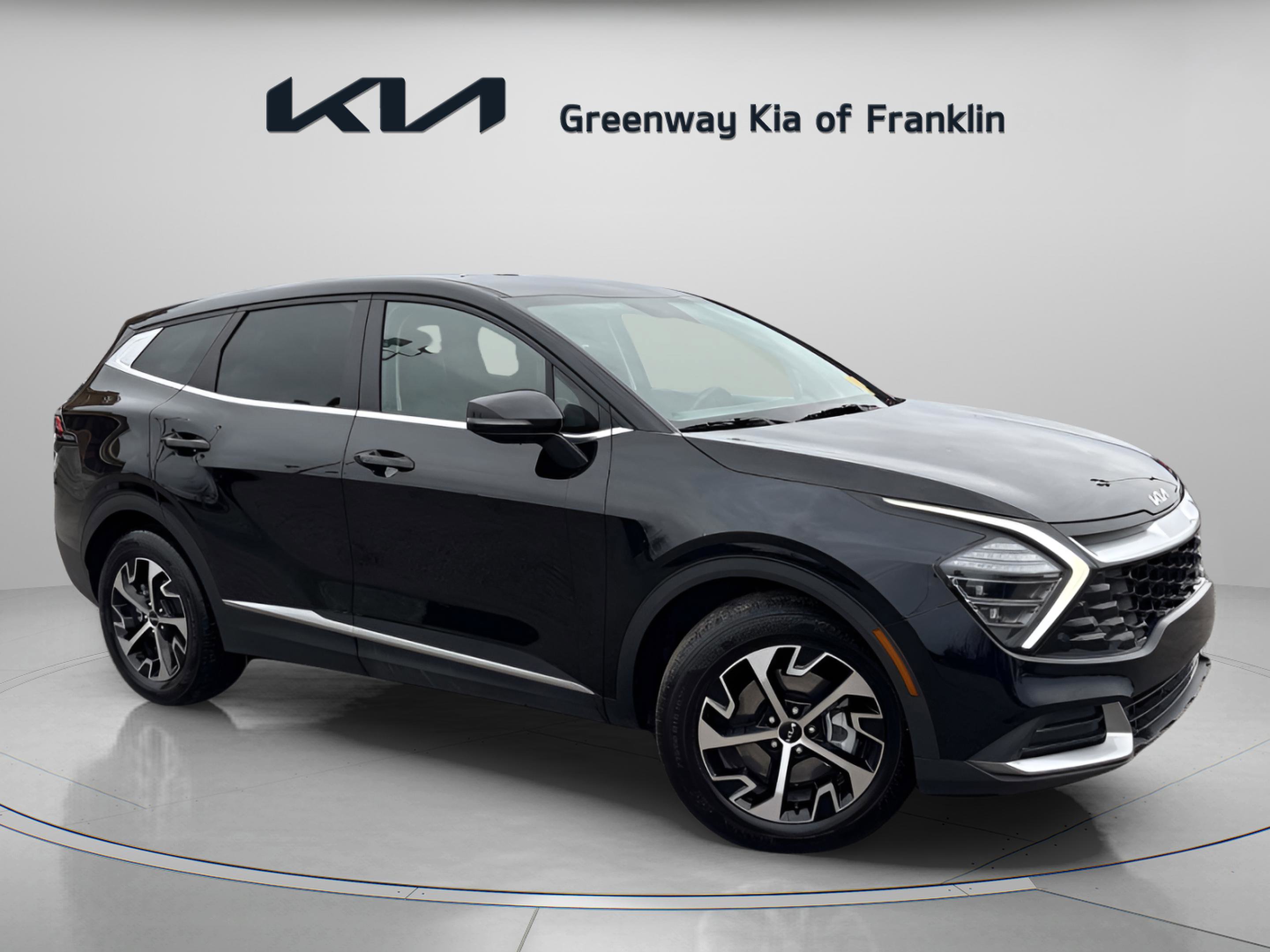 2024 Kia Sportage EX's photo